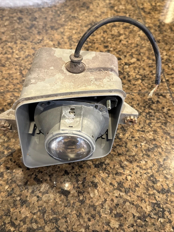 Faro antiniebla delantero derecho Mercedes R129 1990-95 conjunto trasero 500SL Foto 1 de 4