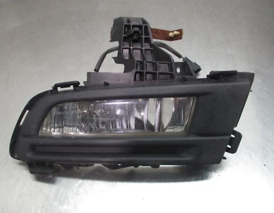 Faro antiniebla delantero izquierdo Mazda 2007-2009 3 lado del conductor sedán OEM P/N-BAP1-51-690C Foto 1 de 4