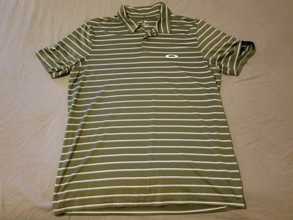 Polo deportivo Oakley para hombre M verde medio Foto 1 de 4