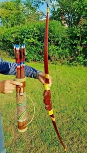 TRADITIONAL RECURVE ARCHERY SET WITH 10 ARROWS & QUIVER (HAND CARVED SNAKE) - Picture 1 of 5
