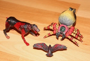 Resident evil 2 Crow Giant Spider Cerberus Action Figuren ToyBiz - Bild 1 von 6