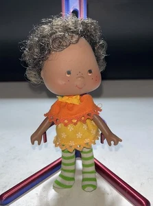 Torta corta fragola Kenner vintage 1981 fiori d'arancio - senza cappello o scarpe - Foto 1 di 6