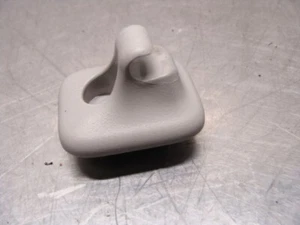 Clip retenedor para parasol Lincoln MKZ 13 14 15 16 17 18 19 20 - Imagen 1 de 2