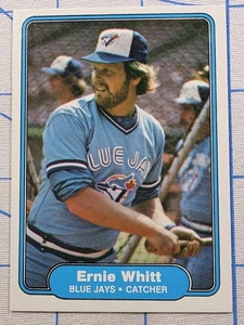 Tarjeta de béisbol Fleer #626 Ernie Whitt - Toronto Blue Jays - 1982 - Imagen 1 de 6
