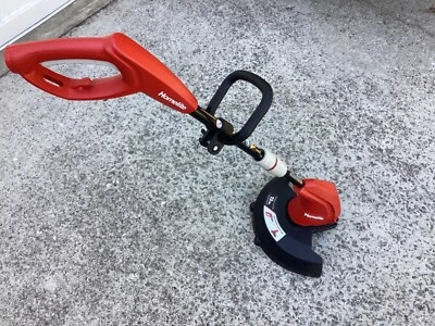 Homelite 4AMP 120V 60Hz 13 Inch Electric String Trimmer/Edger Preowned - Image 1 of 4