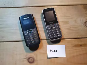 2 x Old Mobile Phones Samsung Untested Spares Repairs Parts Phone Mobiles - Zdjęcie 1 z 2