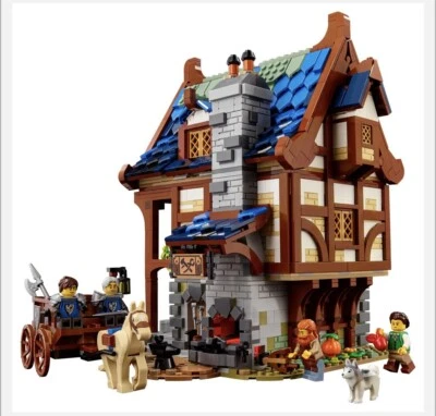 LEGO Ideas Medieval Blacksmith (21325) RETIRED SET *BOX DAMAGE* - Image 1 of 4