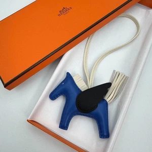 HERMES Rodeo Pegasus PM Bleu Electrique Noir Nata Swift Taschenanhänger Japan Brandneu - Bild 1 von 11