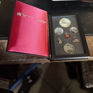 1986 Canada Proof Set 7 Coins Royal Canadian Mint 50% Silver Dollar - Picture 1 of 1