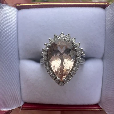 Anillo de morganita de 2,37 CTW y halo de diamantes de 0,77 CTW - oro blanco de 14 K Foto 1 de 4