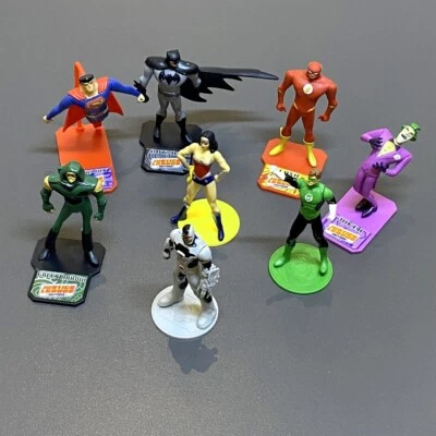 8x DC Comics Liga de la Justicia Batman Mujer Maravilla Superman Cyborg Mini Figura Juguetes Foto 1 de 4