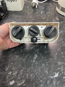 VAUXHALL CORSA C 01-06 CALENTADOR PANEL CONTROL INTERRUPTORES DIALES 1998964i206 JDZ20 - Imagen 1 de 7