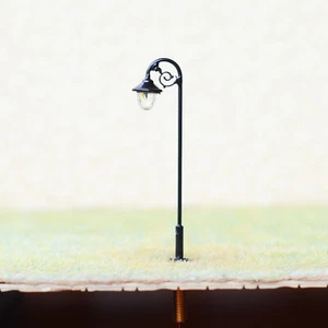 5 x HO/OO model railroad antique street light warm white LED lamp post #F0912BL - Picture 1 of 4