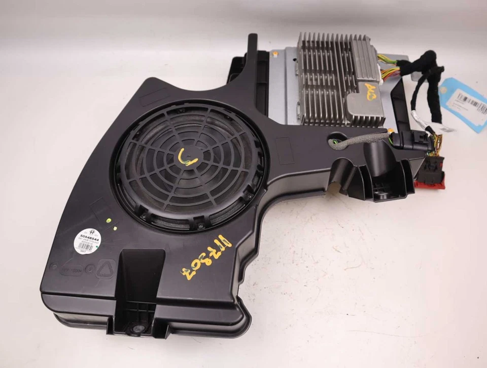 Subwoofer occasion ALFA ROMEO STELVIO Phase 1 - 2.0i 280ch - - Photo 1/4