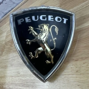 Vintage Peugeot front Emblem Grill - Picture 1 of 12