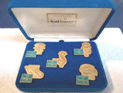 Classics Walt Disney Collection 5th Anniversary Pin Set 1992-1996 - Image 1 of 4