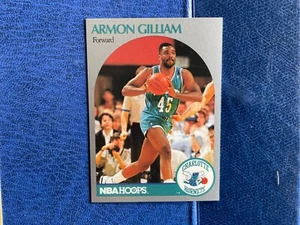 HOOPS NBA 1990 CHARLOTTE HURNETS GILLIAM 54 MINT *** - Picture 1 of 2