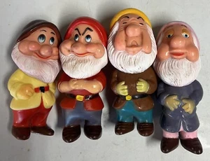 Juguetes enanos Blancanieves Disney de colección chirriantes de goma - Imagen 1 de 1
