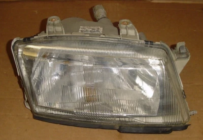 Faro halógeno pasajero derecho 99 00 01 02 Saab 9-3 93 Foto 1 de 3