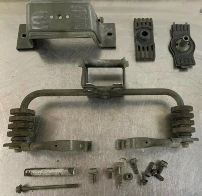 Soportes de montaje de tanque de gasolina para Suzuki DL650 VSTROM DL 650 05 04 06 2005 fabricante de equipos originales Foto 1 de 4