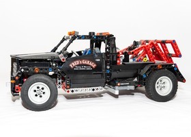 LEGO Technic 9395 &ndash; Pick-Up Tow Truck