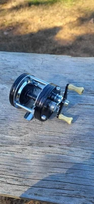 Abu Ambassadeur 5000C IVORY REEL black Reel Ivory Handles - Image 1 of 4