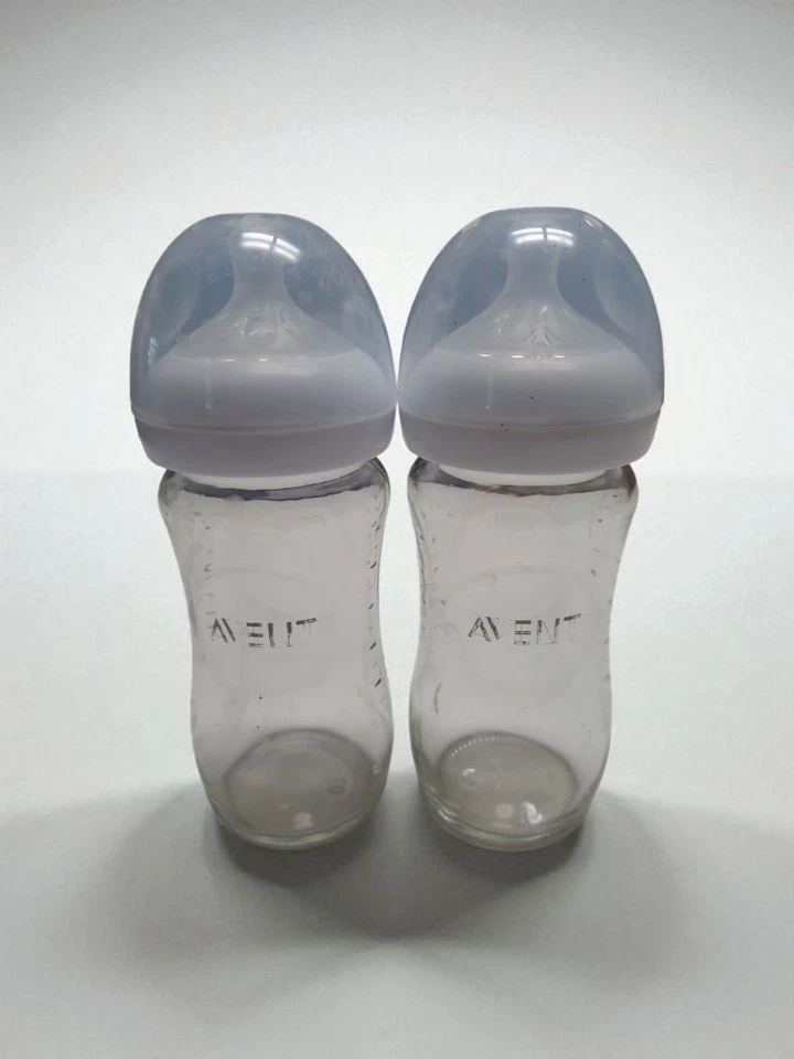 Biberón de vidrio natural Philips Avent y pezón de respuesta natural 8 oz biberón 2ct Foto 1 de 1