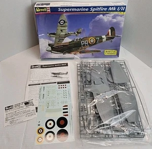 1/32 REVELL SUPERMARINE SPITFIRE MK I/II #85-5516 WWII AIRPLANE (New-OpenBox). - Picture 1 of 18