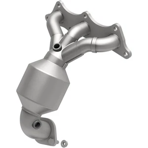 MagnaFlow 51677-AW Fits 2004 Mitsubishi Endeavor Catalytic Converter with Integr - Picture 1 of 24