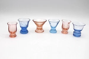 Schnaps Likör Gläser Rosalin und blau Glas Art Deco 20er 30er Jahre - Bild 1 von 8