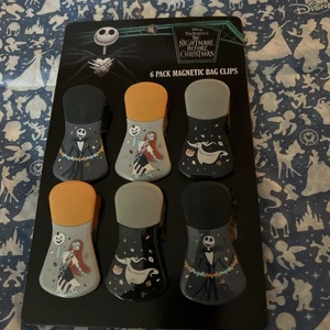 Disney Tim Burton’s The Nightmare Before Christmas 6er Pack Magnet Taschenclips  - Bild 1 von 6