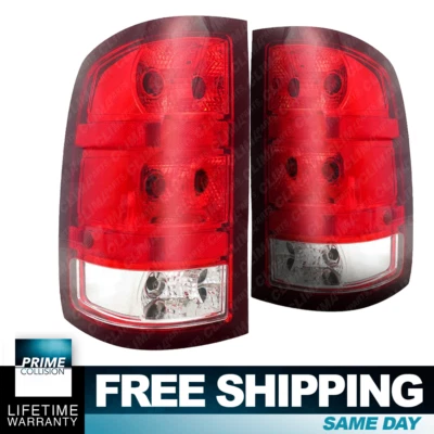 Luz trasera derecha e izquierda TYC para camionetas 10-11 GMC Sierra 1500 2500 HD 3500 HD Foto 1 de 4