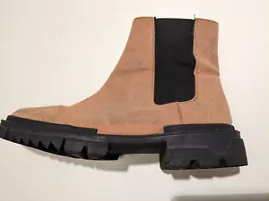 Boohoo Man Chelsea Boots UK Size 11 Faux Suede Worn Twice Very Good Condition - Picture 1 of 14