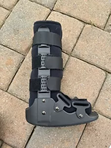 KIDS Ankle Foot Brace Walking Boot LARGE Walker BLACK 5 To 7 Years Old! - Picture 1 of 4