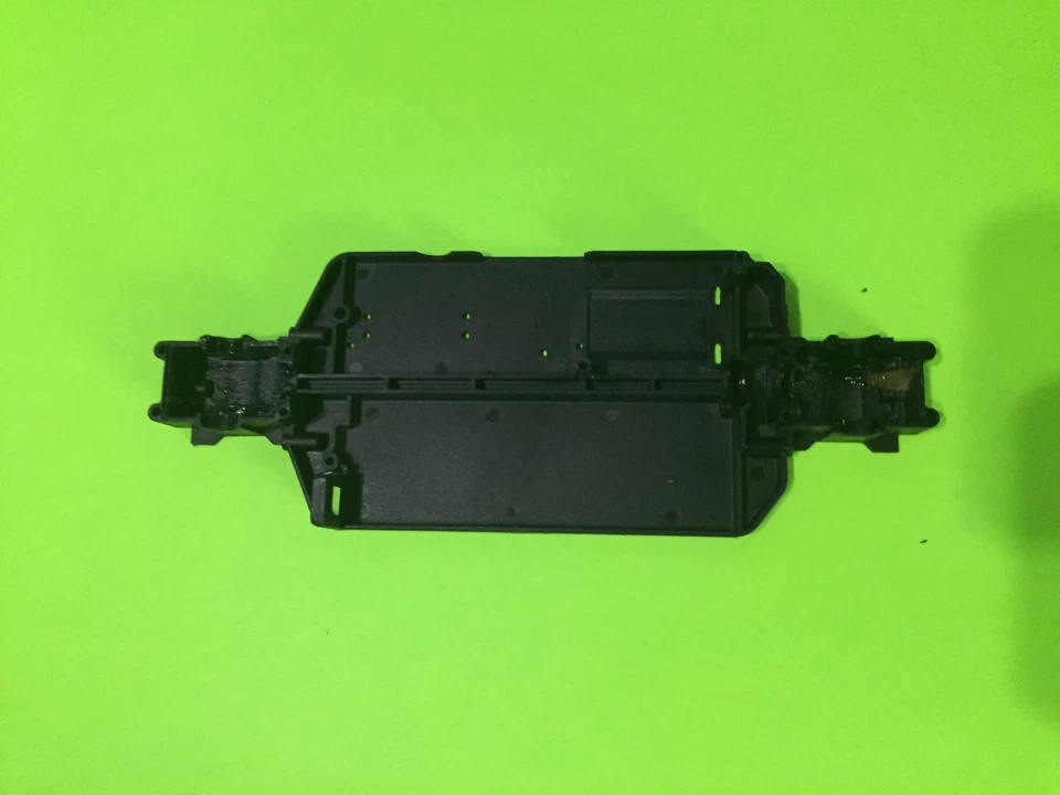 REDCAT RACING VOLCANO 18 STOCK CHASSIS - Image 1 of 3