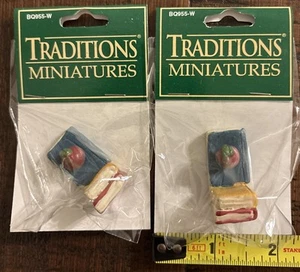 Traditions Miniatures - Books & Apple - Resin Miniatures - Lot of 2 - Brand NEW - Bild 1 von 3