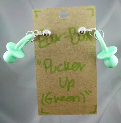 Pendientes de Clip "Pucker Up (Verde)" Chupete Extraño Extraño (Envío Gratis) Foto 1 de 3