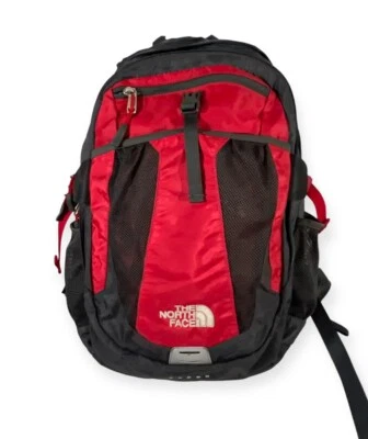Mochila The North Face Recon roja funda para computadora portátil senderismo camping senderismo escuela Foto 1 de 4