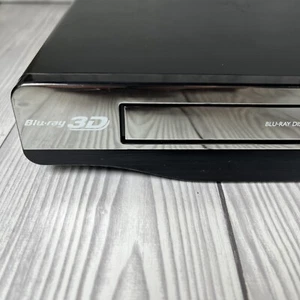Philips DVD Blu-ray player BDP3282 3D MKV DivX USB MULTI REGION FREE -SPARES - Picture 1 of 15