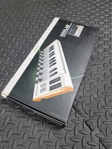 Arturia MINILAB Universal MIDI Controller Keyboard - Picture 1 of 13