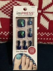 Impress Press On Nail Pedicure - Picture 1 of 14