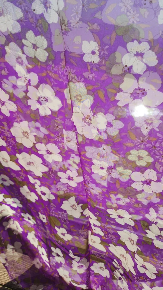 Tela de coser de gasa transparente floral púrpura 45" X 110" JoAnn Store impresión arte artesanal Foto 1 de 4