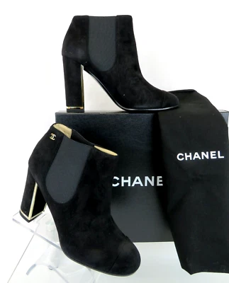 全新带盒 香奈儿 G31660 黑色麂皮绒金色标志钢短踝靴 37 码 — 第 1/4 张图片