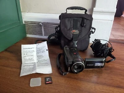 Canon VIXIA HG20 HDD AVCHD Camcorder 12x Charger, 2 SD Cards, Case Mini Handheld - Image 1 of 4