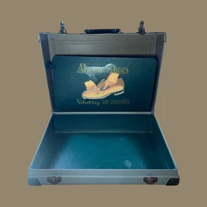 Vintage Mason Shoes Salesman Sample Case – Logo Display Suitcase Advertising - Picture 1 of 14