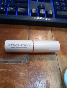 Revolution makeup fast base stick foundation F8 - Picture 1 of 3