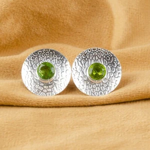 Green Peridot Gemstone 925 Sterling Silver Earring Handmade jewelry Earring Gift - Picture 1 of 3
