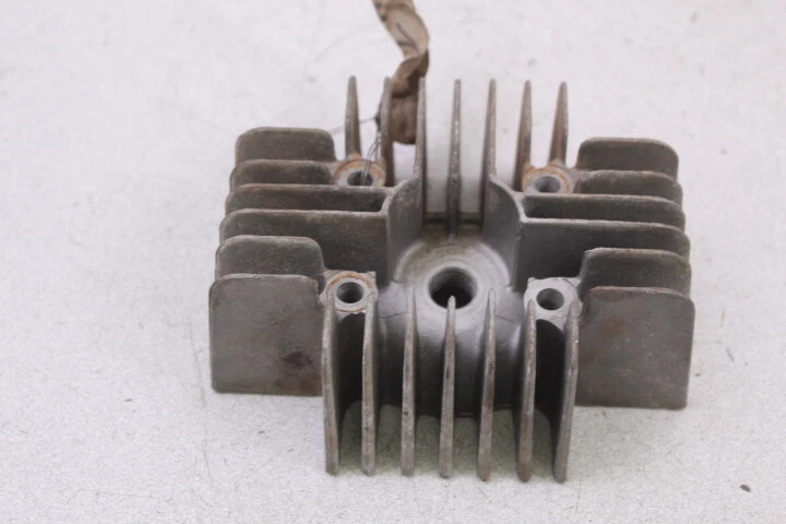 77 Kawasaki KV75 KV 75 A6 1977 culata Foto 1 de 4