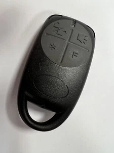 Piaggio 4 Tasten Fernbedienung Verriegelung / Alarm Schlüsselanhänger getestet & funktionsfähig!! - Bild 1 von 2