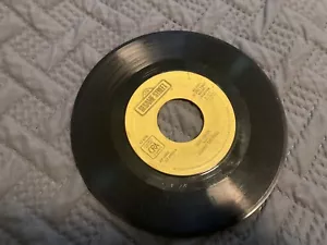 VINTAGE SESAME STREET BIG BIRD SINGS ABC 45 RPM VINYL RECORD 1976 CTW - Picture 1 of 2